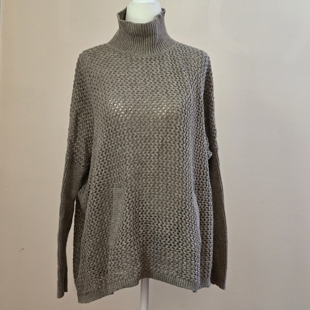 Loft Women's XS Beige Knit Style Sweater
